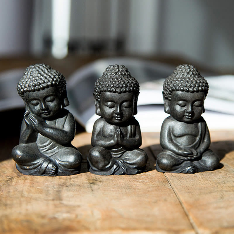 Statue de Buddha Stones Sakyamuni en résine moulée à la main en poudre de fer et rouille