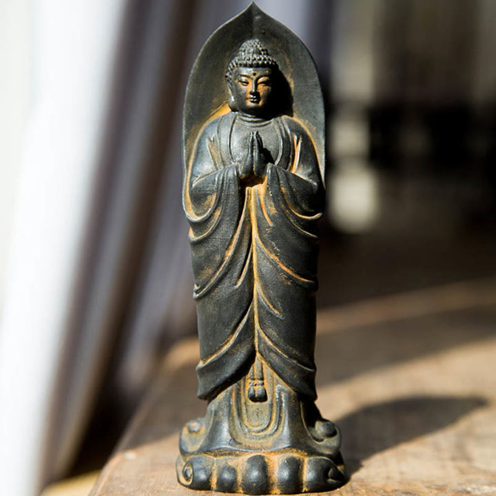 Buddha Stones faites à la main Sakyamuni Bouddha Namaste Poudre de fer Rouille Statue en résine coulée Décoration
