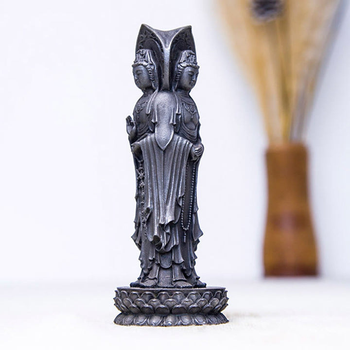 Statue de Buddha Stones en résine coulée à trois côtés Kwan Yin Avalokitesvara en poudre de fer et rouille Décoration de bureau