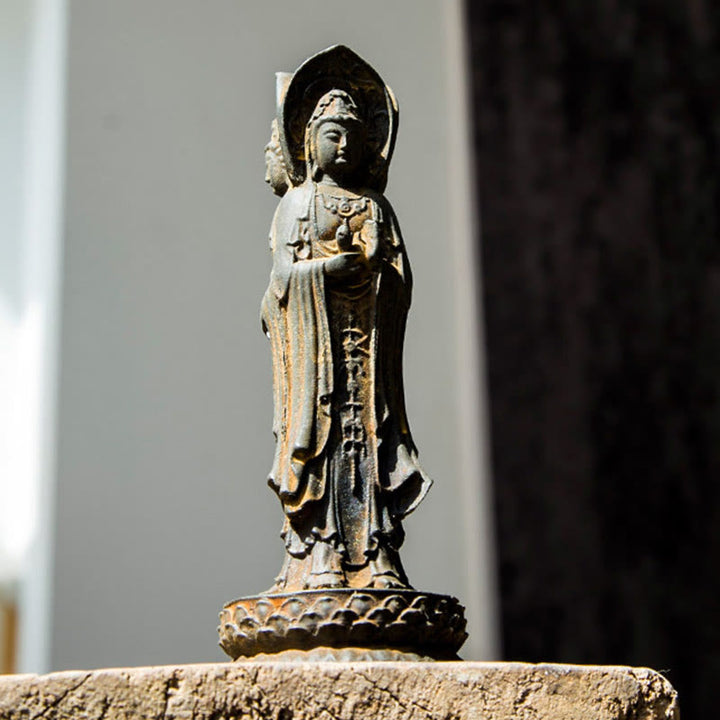 Statue de Buddha Stones en résine coulée à trois côtés Kwan Yin Avalokitesvara en poudre de fer et rouille Décoration de bureau - image 4