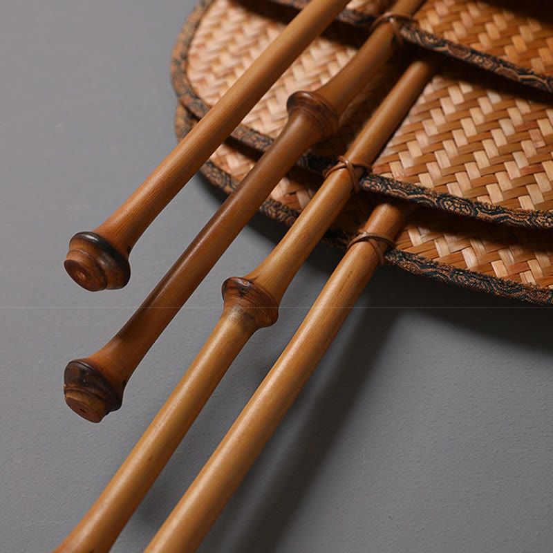 Éventail à long manche en bambou fait main de style chinois avec Buddha Stones