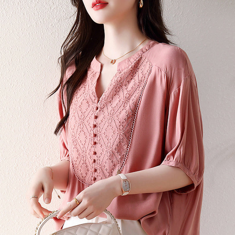 T-shirt à manches courtes et col en V avec boutons roses et Buddha Stones - image 3