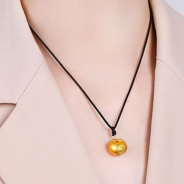 Collier pendentif en corde porte-bonheur avec motif de verrouillage de souhait en or 999 Buddha Stones