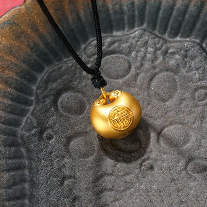 Collier pendentif en corde porte-bonheur avec motif de verrouillage de souhait en or 999 Buddha Stones