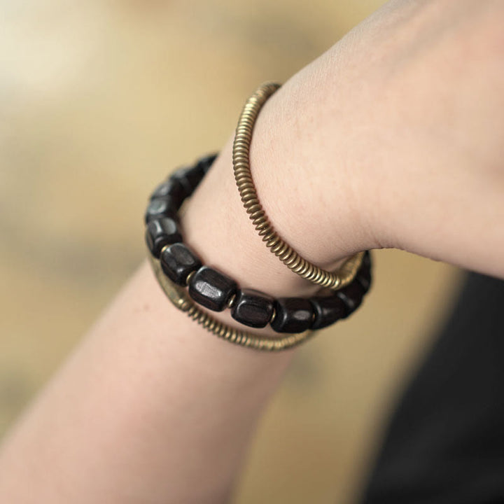 Bracelet de guérison multicouche en cuivre avec perles en bois d'ébène tibétain vintage Buddha Stones Peace