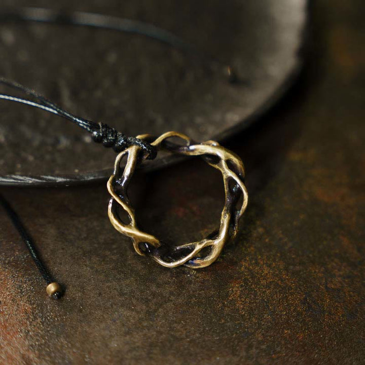 Collier pendentif porte-bonheur fait main en cuivre et laiton avec Buddha Stones