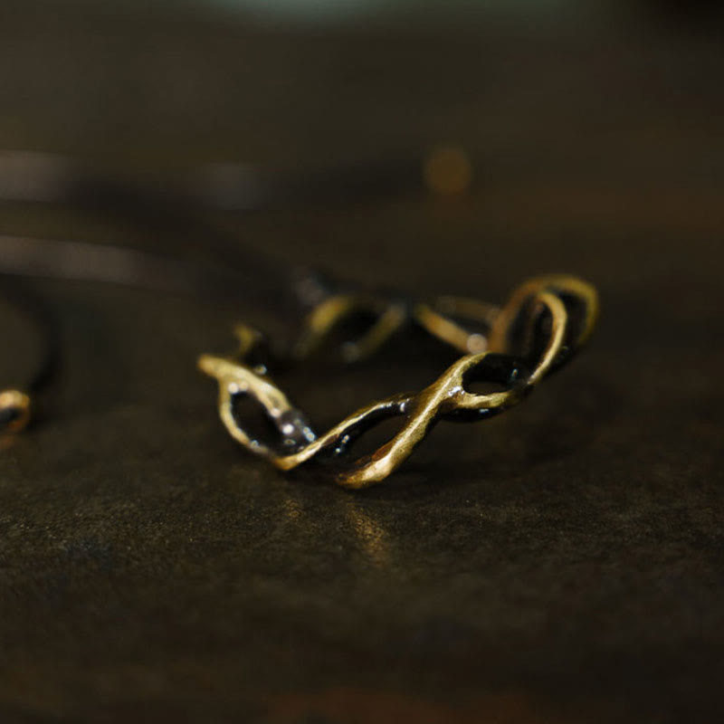 Collier pendentif porte-bonheur fait main en cuivre et laiton avec Buddha Stones