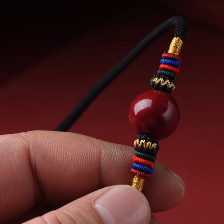 Collier pendentif porte-bonheur en Buddha Stones pour éloigner les mauvais esprits