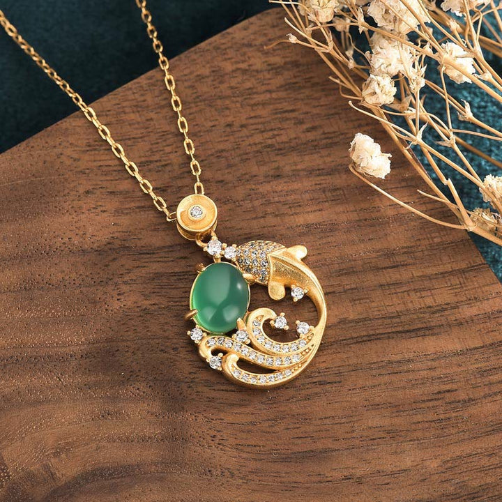 Collier pendentif force poisson koi calcédoine verte Buddha Stones - image 2