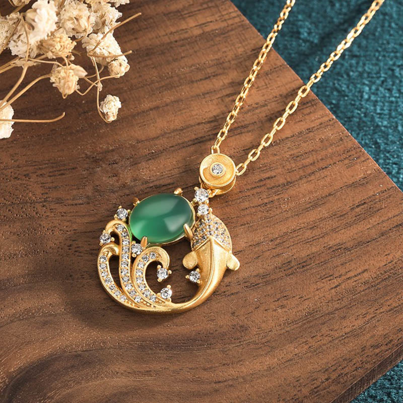 Collier pendentif force poisson koi calcédoine verte Buddha Stones - image 3