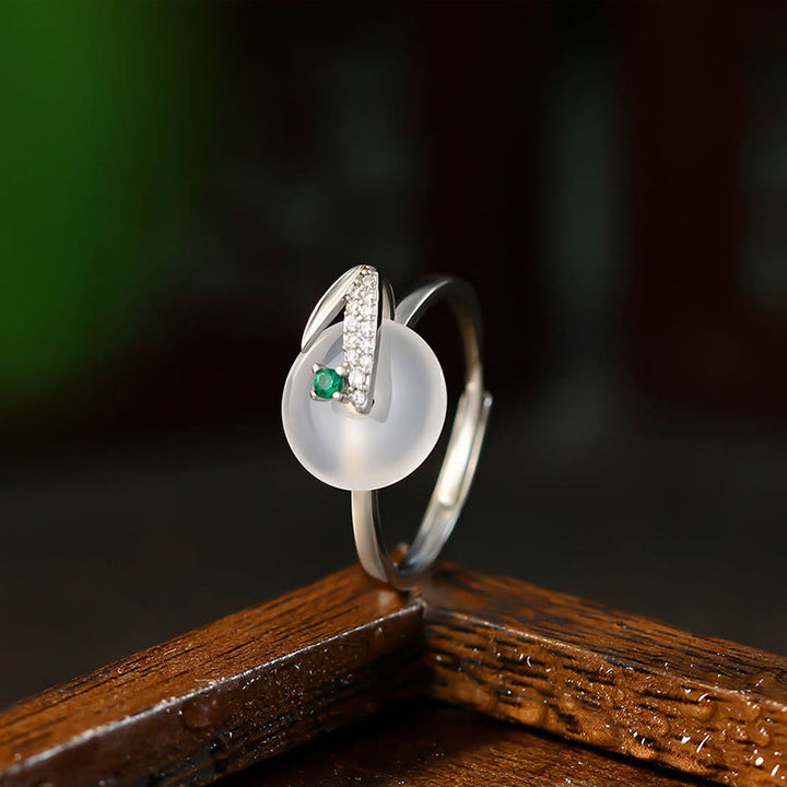 Bague réglable positive en calcédoine et feuille de bambou avec Buddha Stones