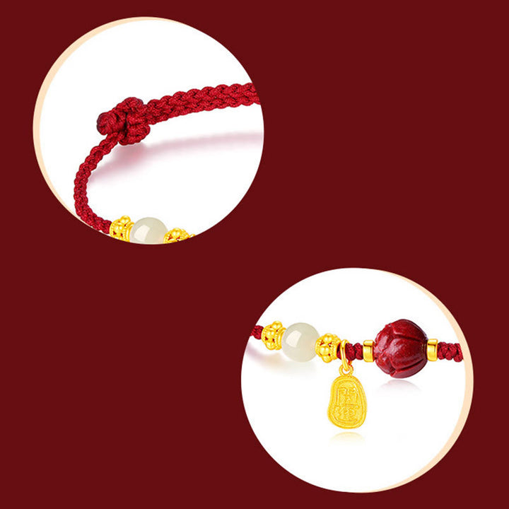 Bracelet porte-bonheur en fil rouge plaqué or 24 carats avec jade et cinabre et personnage Fu de Buddha Stones