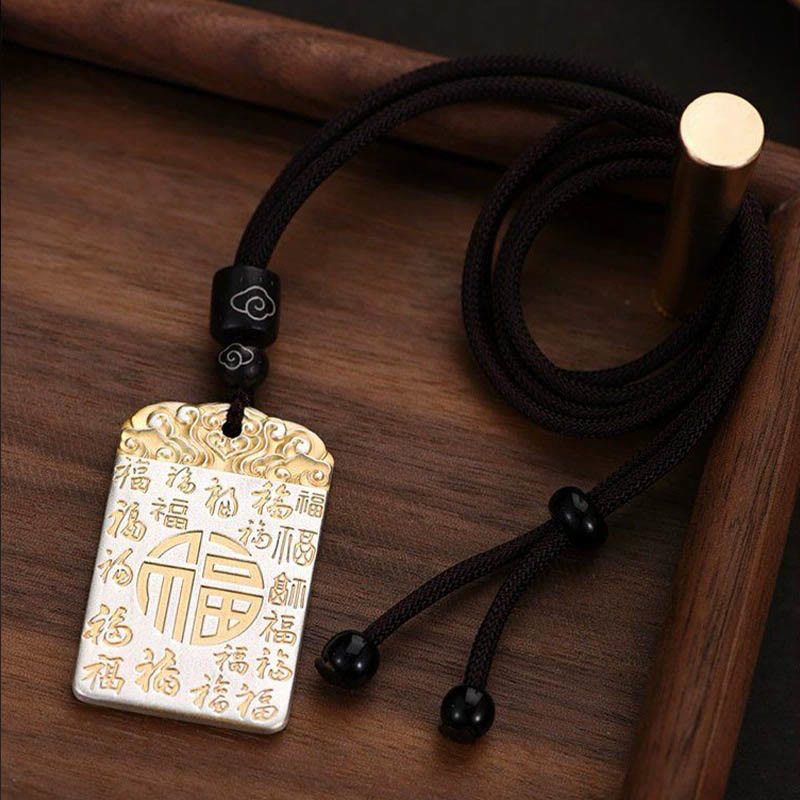 Collier pendentif en corde de chance et de fortune Buddha Stones en cuivre plaqué argent et caractère Fu