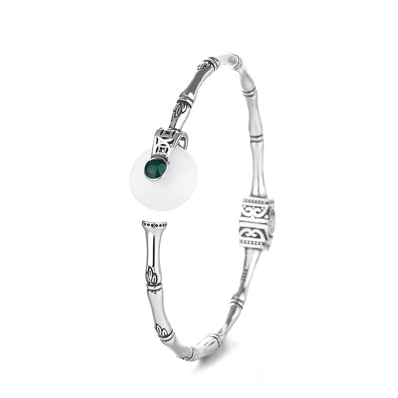 Bracelet manchette en cuivre avec boucle de paix en jade blanc et Buddha Stones , design en bambou