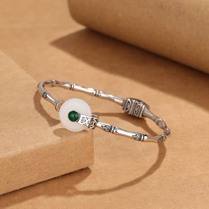 Bracelet manchette en cuivre avec boucle de paix en jade blanc et Buddha Stones , design en bambou