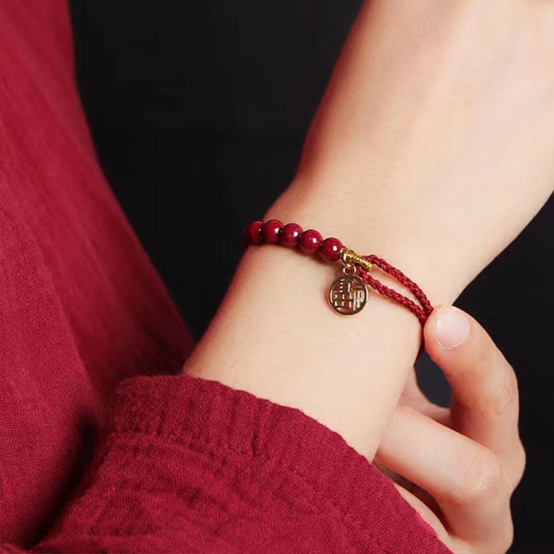 Bracelet tressé fait main en fil rouge avec Buddha Stones