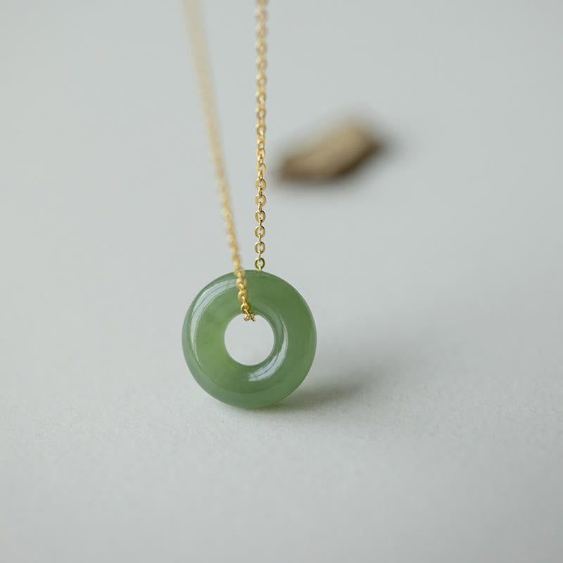 Buddha Stones Collier avec pendentif en boucle de paix en jade Hetian plaqué or en argent sterling 925 - Collier Jade Peace Buckle en argent - image 0
