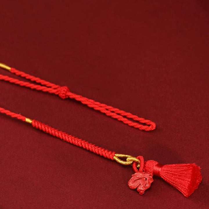 Chaîne de ventre en corde rouge avec bénédiction du dragon en cinabre naturel de Buddha Stones
