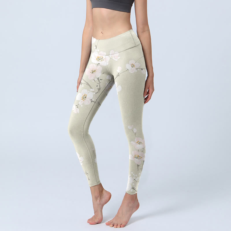Pantalon de yoga pour femme avec legging de sport beige à imprimé fleurs de prunier Buddha Stones - Beige - US18，UK/AU22，EU50 (4XL) - image 1