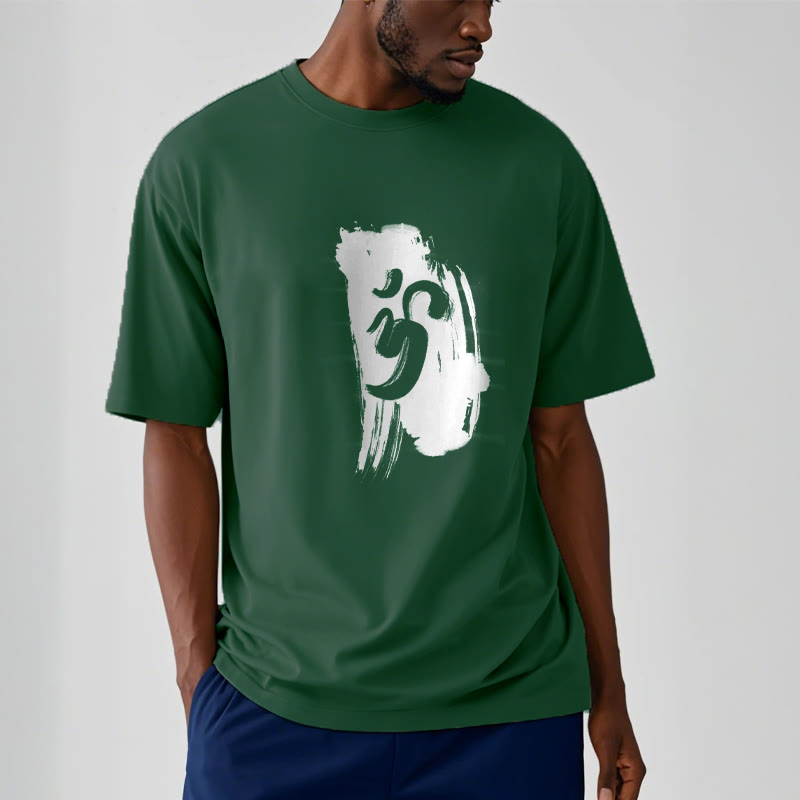 T-shirt en coton avec fond d'encre OM et Buddha Stones - image 10