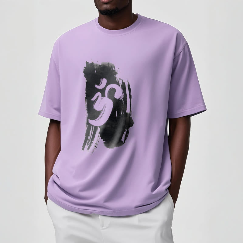 T-shirt en coton avec fond d'encre OM et Buddha Stones - image 15