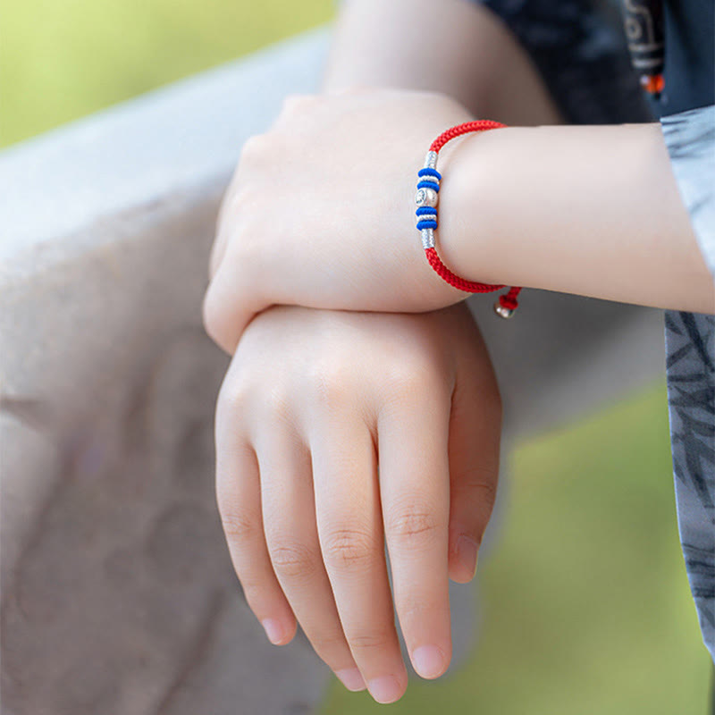 Bracelet de protection en fil rouge avec Buddha Stones et caractères chinois