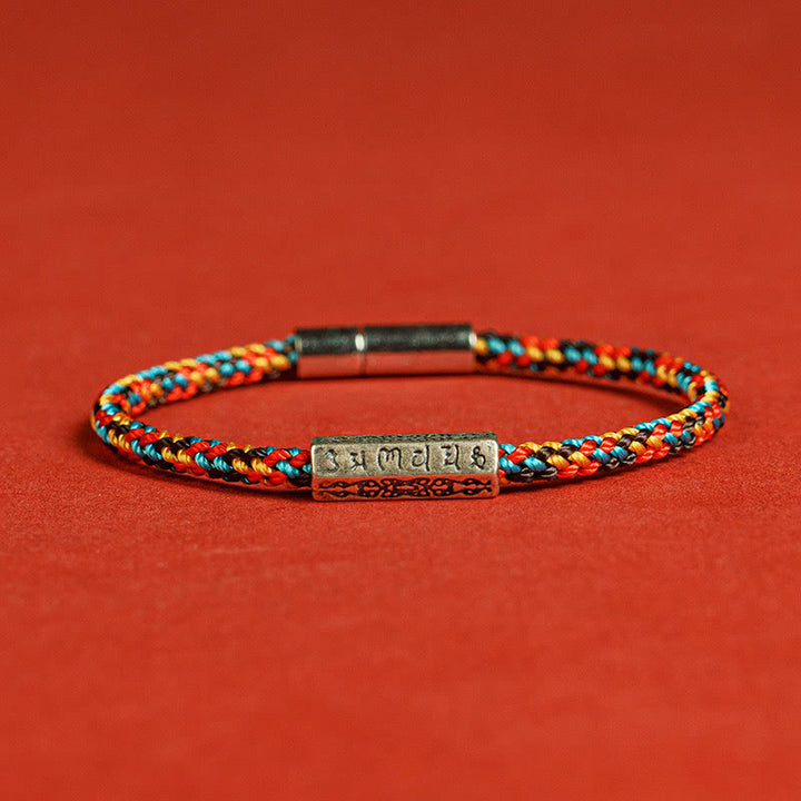 Bracelet porte-bonheur en argent sterling 925 avec six mots vrais et fil rouge et fil noir Buddha Stones