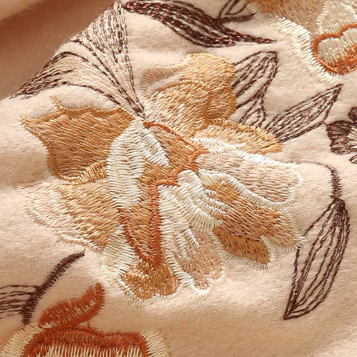 Châle en laine avec Buddha Stones, fleurs, feuilles, broderie, pompon, écharpe de voyage confortable pour l'hiver