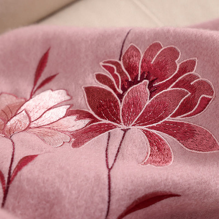 Châle en laine avec Buddha Stones et pompon brodé en lotus rose, écharpe de voyage confortable pour l'hiver