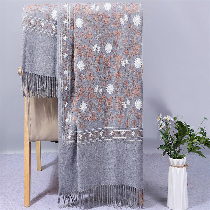 Châle en polyester avec Buddha Stones et fleurs de cajou brodées à pompons pour l'hiver
