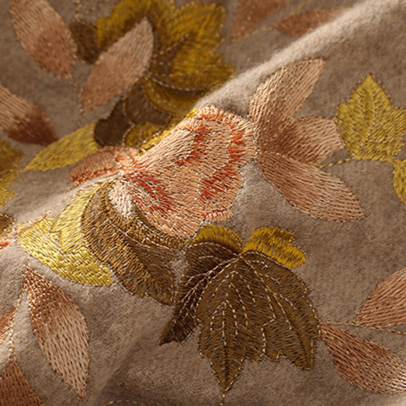 Châle en laine avec Buddha Stones, fleurs blanches et roses, feuilles dorées, broderie à pompon, écharpe de voyage confortable pour l'hiver