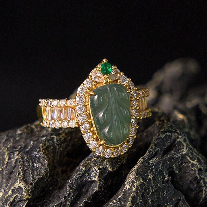 Buddha Stones ajustable en or plaqué cuivre avec feuille de jade naturelle et diamants