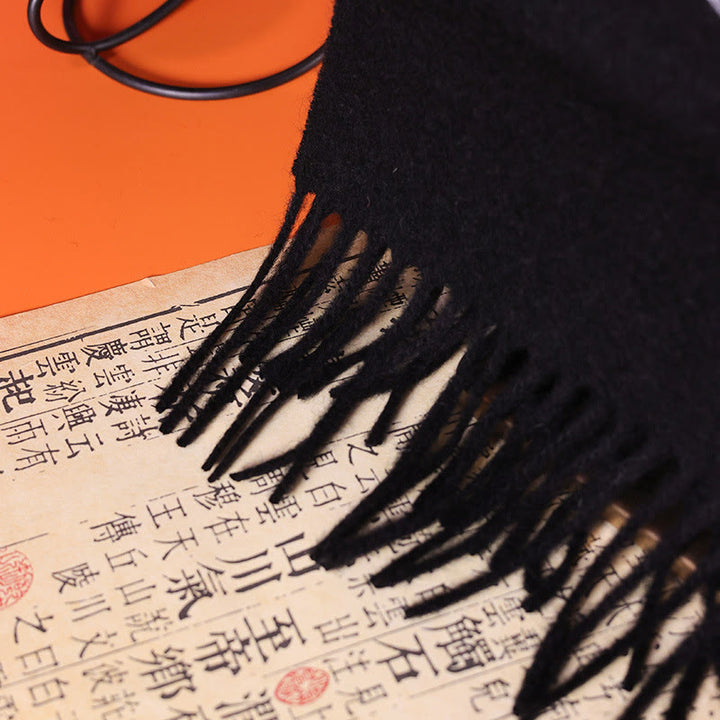 Châle en laine avec Buddha Stones et broderie de feuilles de bambou et pompon pour l'hiver