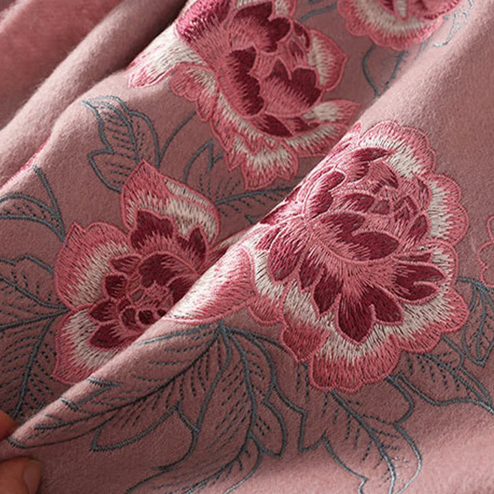 Châle en laine avec Buddha Stones et broderie de pivoine rouge, écharpe de voyage confortable pour l'hiver - image 6