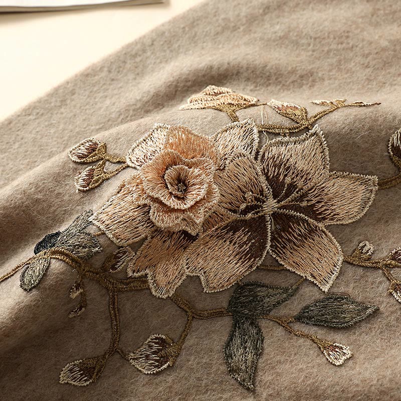 Châle en laine avec Buddha Stones , broderie de fleurs blanches et oranges, pompon, écharpe de voyage confortable pour l'hiver - image 6