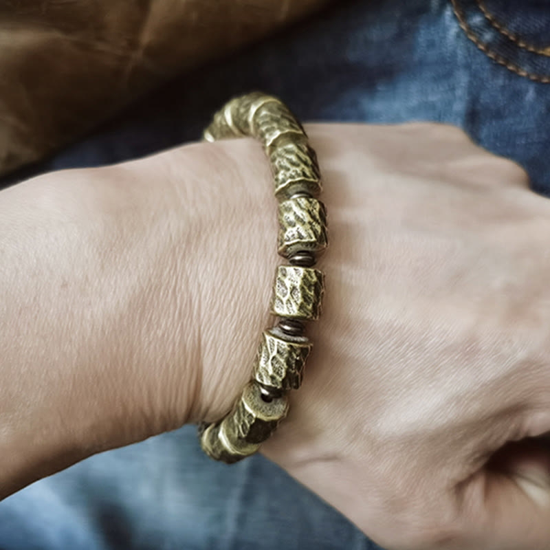 Bracelet porte-bonheur en cuivre avec motif de cratère de météorite et Buddha Stones