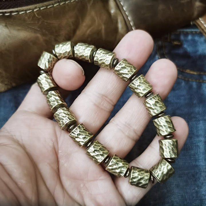 Bracelet porte-bonheur en cuivre avec motif de cratère de météorite et Buddha Stones