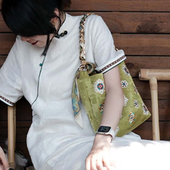 Sac à bandoulière en satin avec broderie Buddha Stones Journey Shopping