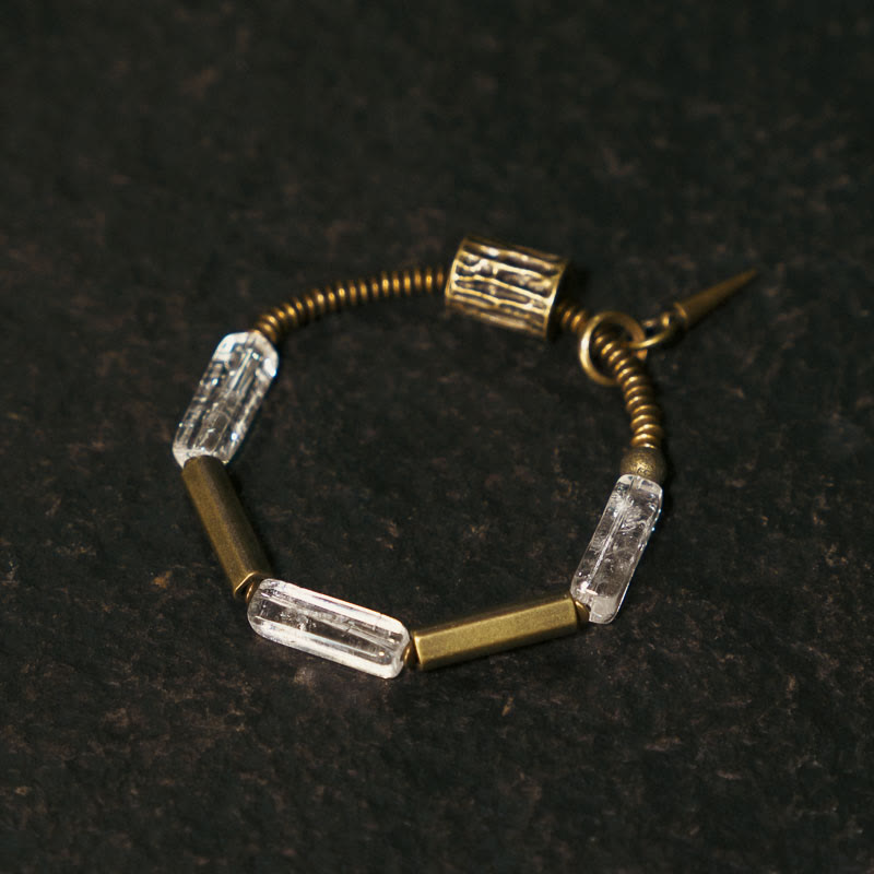 Bracelet porte-bonheur carré en cuivre et cristal blanc Buddha Stones