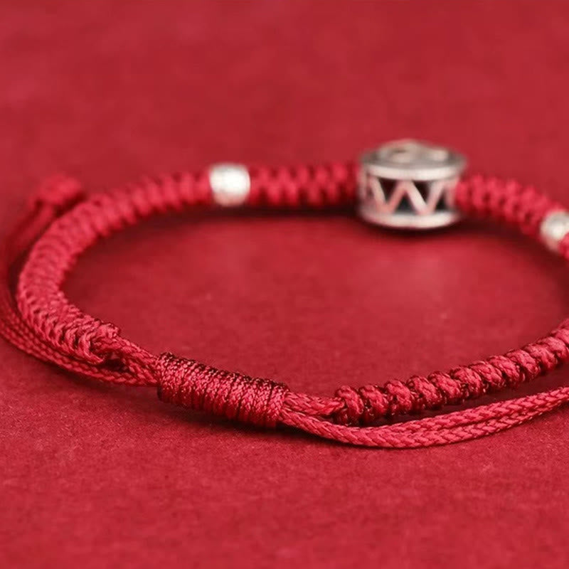 Bracelet porte-bonheur en fil rouge avec 12 Buddha Stones et signes du zodiaque chinois
