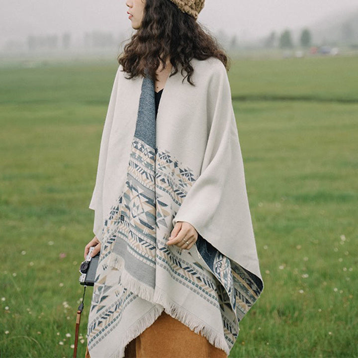 Écharpe enveloppante chaude à pompons et motifs géométriques beiges tibétains avec Buddha Stones pour l'automne et l'hiver - Beige 135-175 cm - image 0