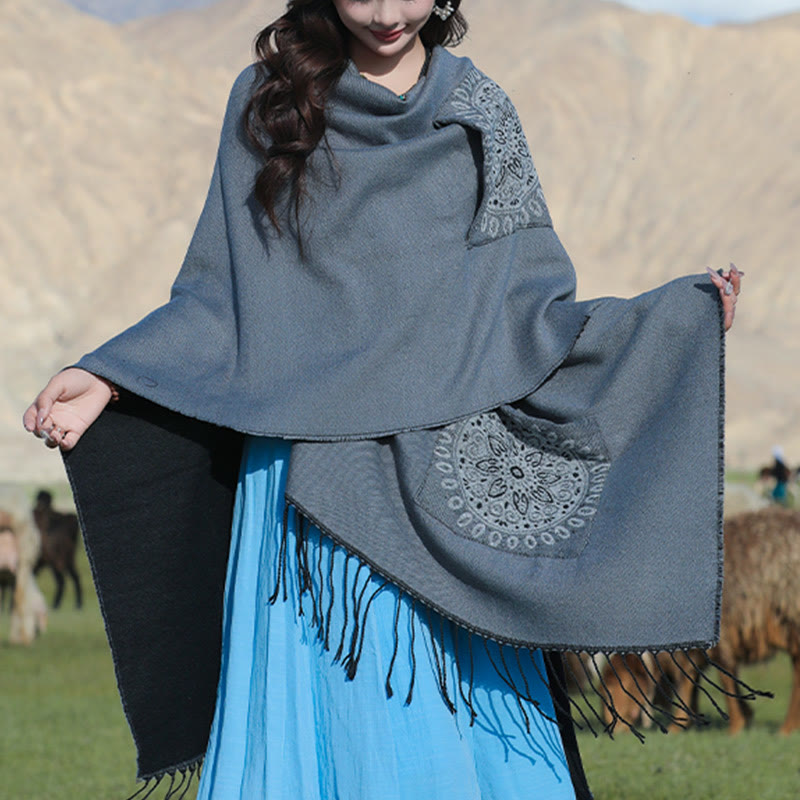Écharpe enveloppante confortable avec poches et Buddha Stones, motif géométrique rond et mandala tibétain, pour l'automne et l'hiver