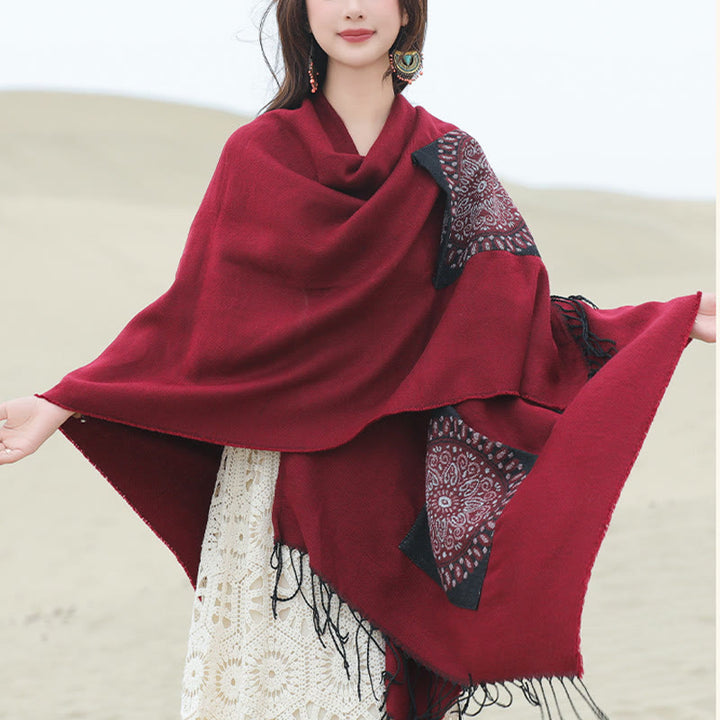 Écharpe enveloppante confortable avec poches et Buddha Stones, motif géométrique rond et mandala tibétain, pour l'automne et l'hiver