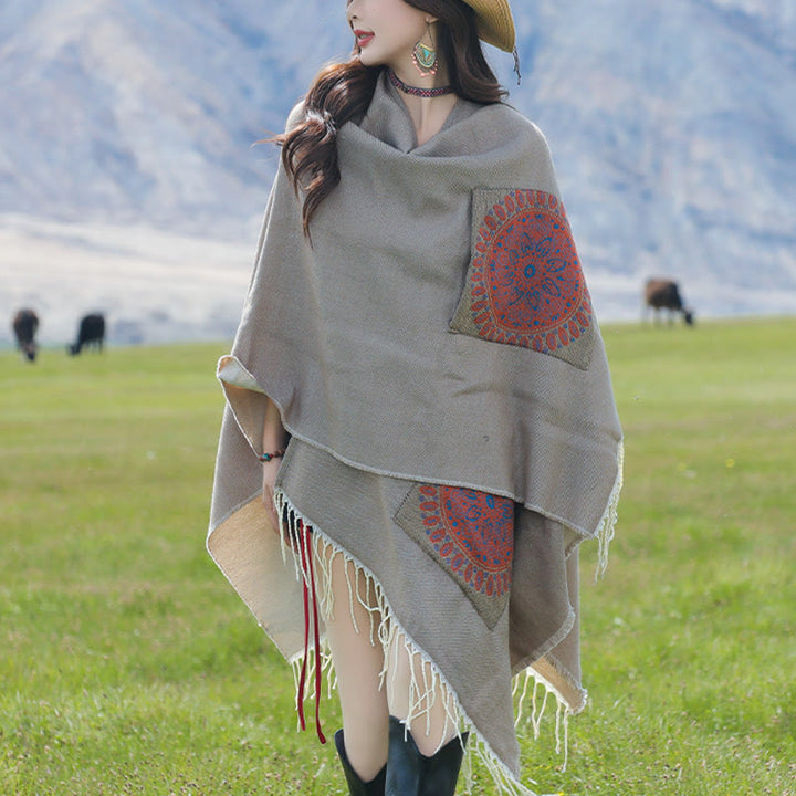 Écharpe enveloppante confortable avec poches et Buddha Stones, motif géométrique rond et mandala tibétain, pour l'automne et l'hiver