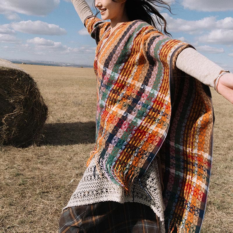 Écharpe douce à rayures colorées et pompons en Buddha Stones tibétaines pour l'automne et l'hiver - image 8