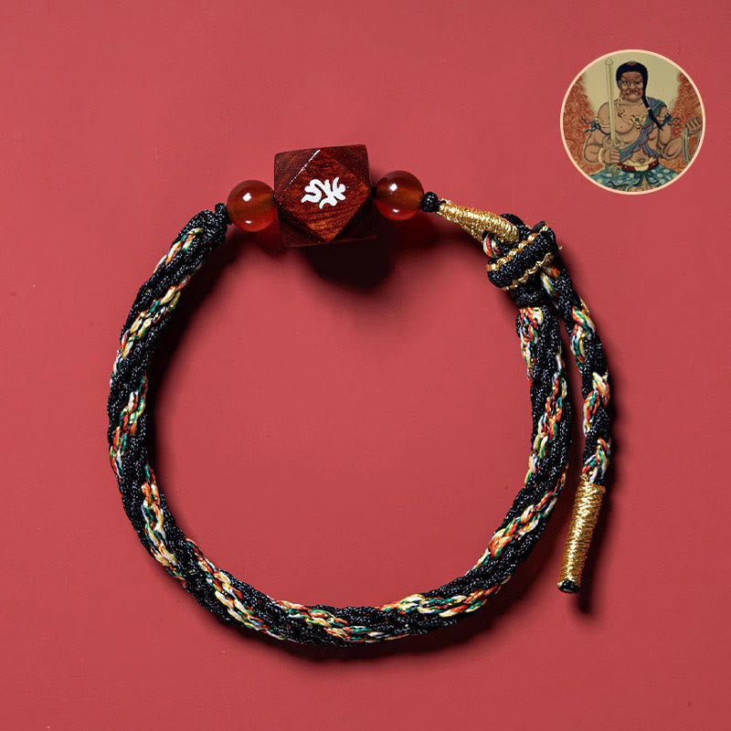Buddha Stones Zodiaque chinois Bouddha natal Petite feuille Bois de santal rouge Bracelet de protection en fil rouge