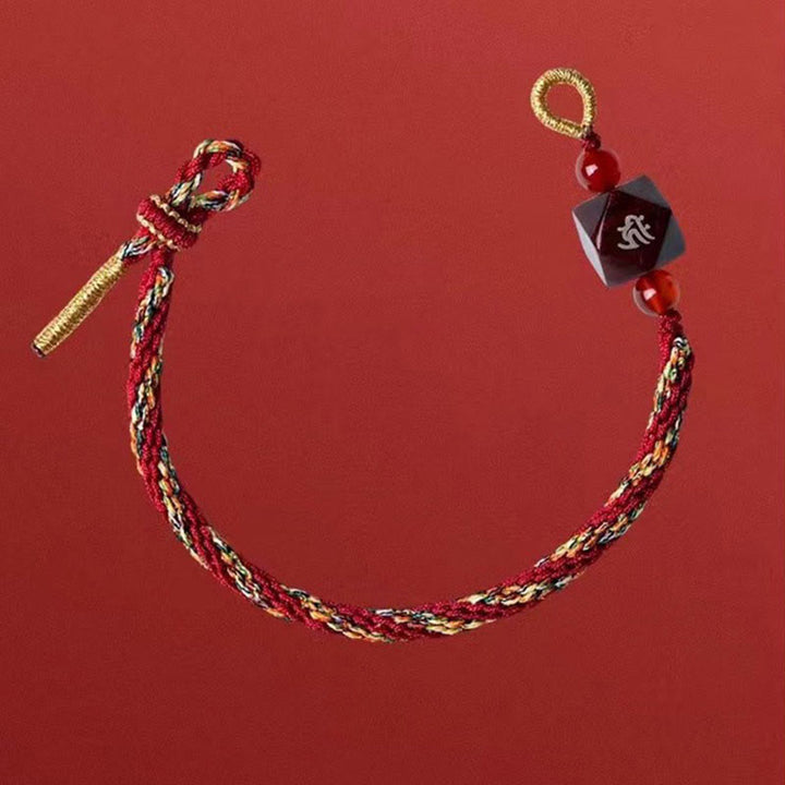 Buddha Stones Zodiaque chinois Bouddha natal Petite feuille Bois de santal rouge Bracelet de protection en fil rouge