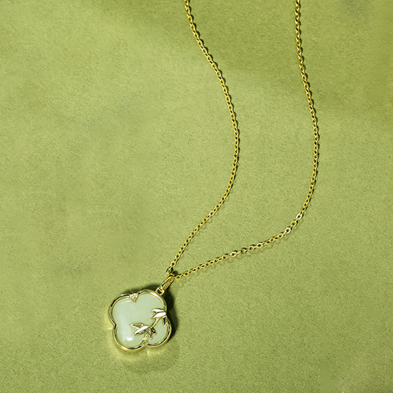 Collier pendentif en argent sterling 925 avec trèfle à quatre feuilles et bambou en jade Hetian de Buddha Stones