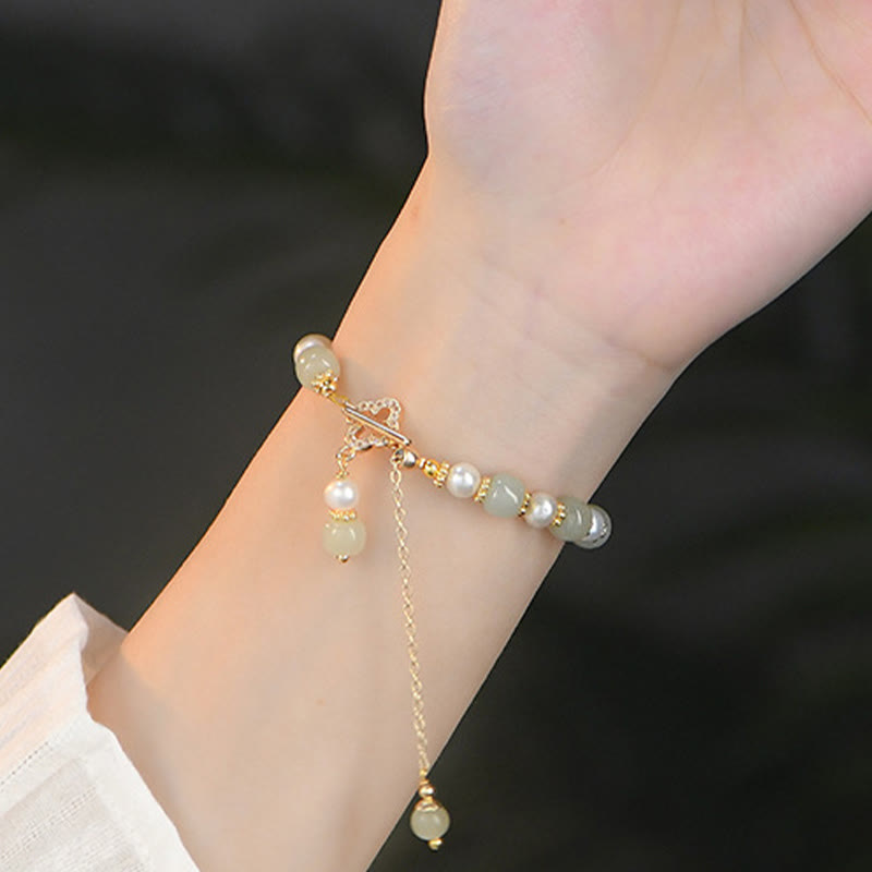 Bracelet d'abondance avec pendentif en trèfle à quatre feuilles en alliage de perles de jade Hetian et Buddha Stones