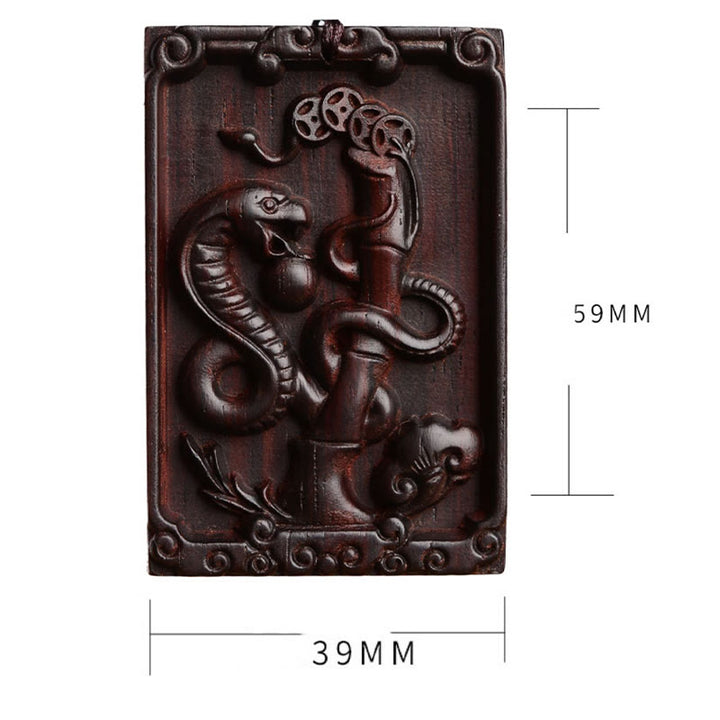 Collier pendentif calme en bois de santal rouge avec petites feuilles du zodiaque chinois Buddha Stones